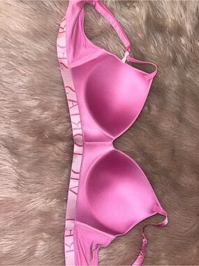 Victoria's Secret Pink Satin Molded T-Shirt Bra